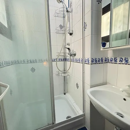 Apartment Splendide Frontal Mer, 4 Chambres, Garage Privatif, Proche Commerces Et Plages - Fr-1-197-607 Les Sables-d'Olonne