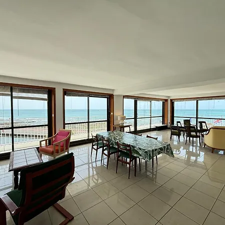Apartment Splendide Frontal Mer, 4 Chambres, Garage Privatif, Proche Commerces Et Plages - Fr-1-197-607 *